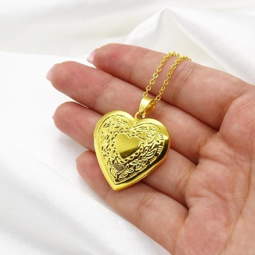 Statement Gold Heart Locket - Picture 3 of 8